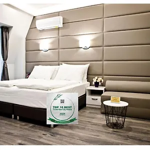 3* Hotel Center